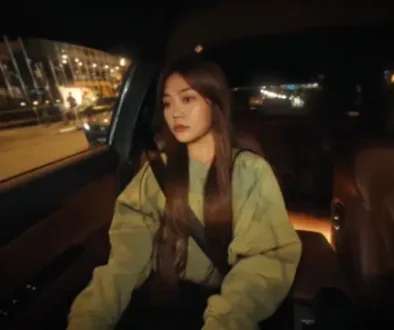 Da Ren De Kuai Le 大人的快樂 - DIOR大穎 Lyrics, English & Indonesian Translation